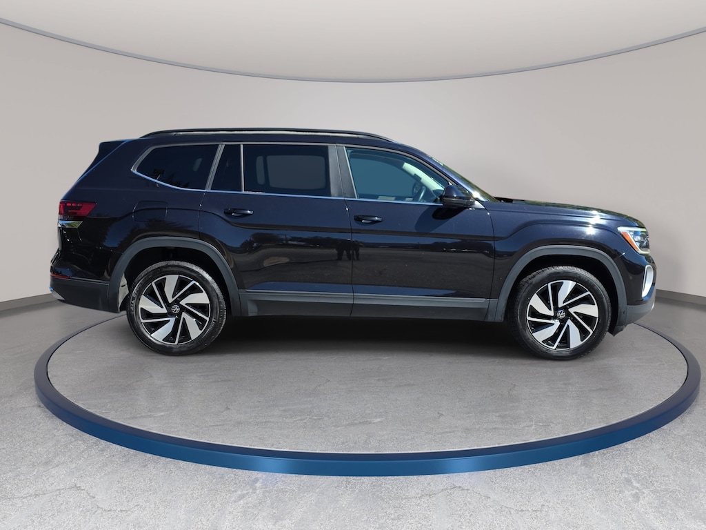Used 2025 Volkswagen Atlas 2.0T SE w/Technology 2.0T SE w/Technology FWD