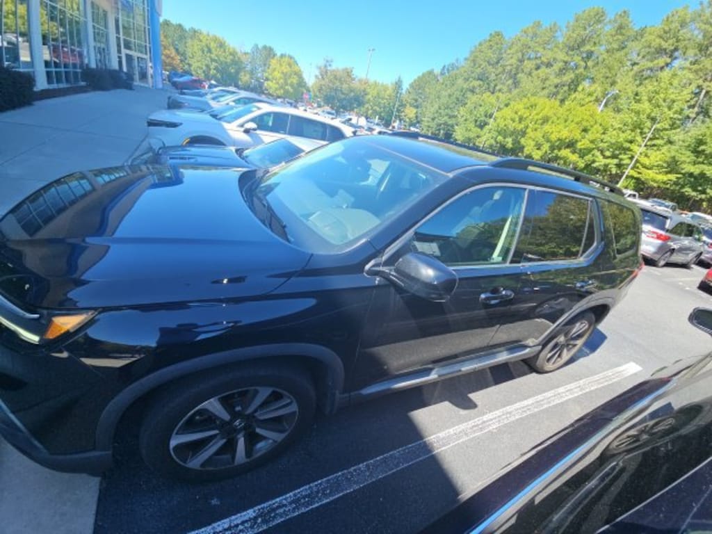 Used 2023 Honda Pilot Elite SUV
