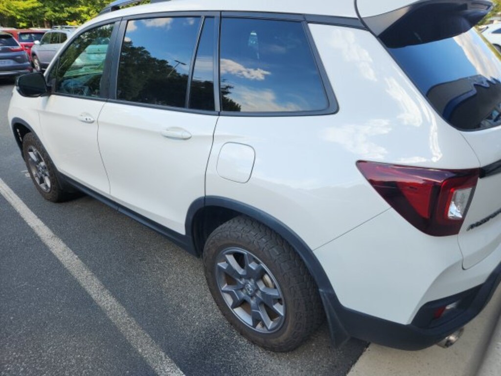 Used 2024 Honda Passport TrailSport SUV