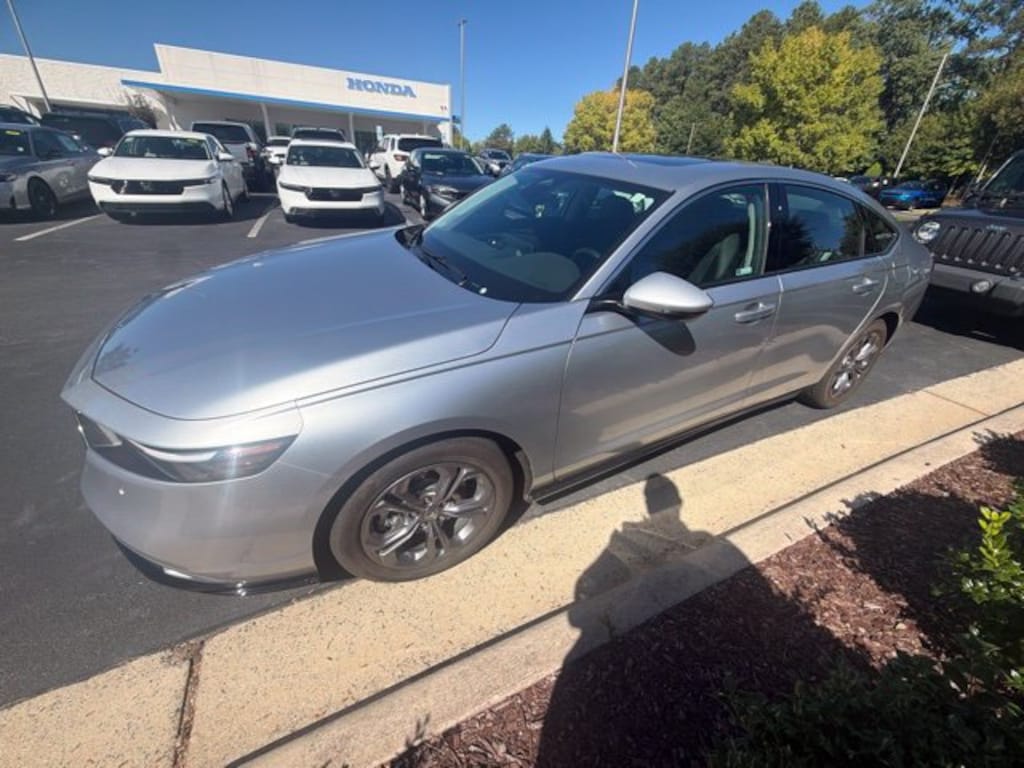 Used 2026 Honda Accord Hybrid EX-L Sedan