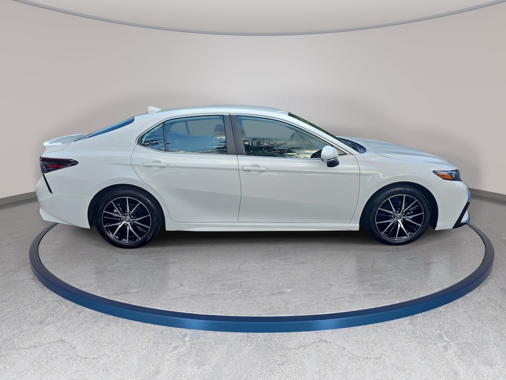 Used 2024 Toyota Camry SE Sedan