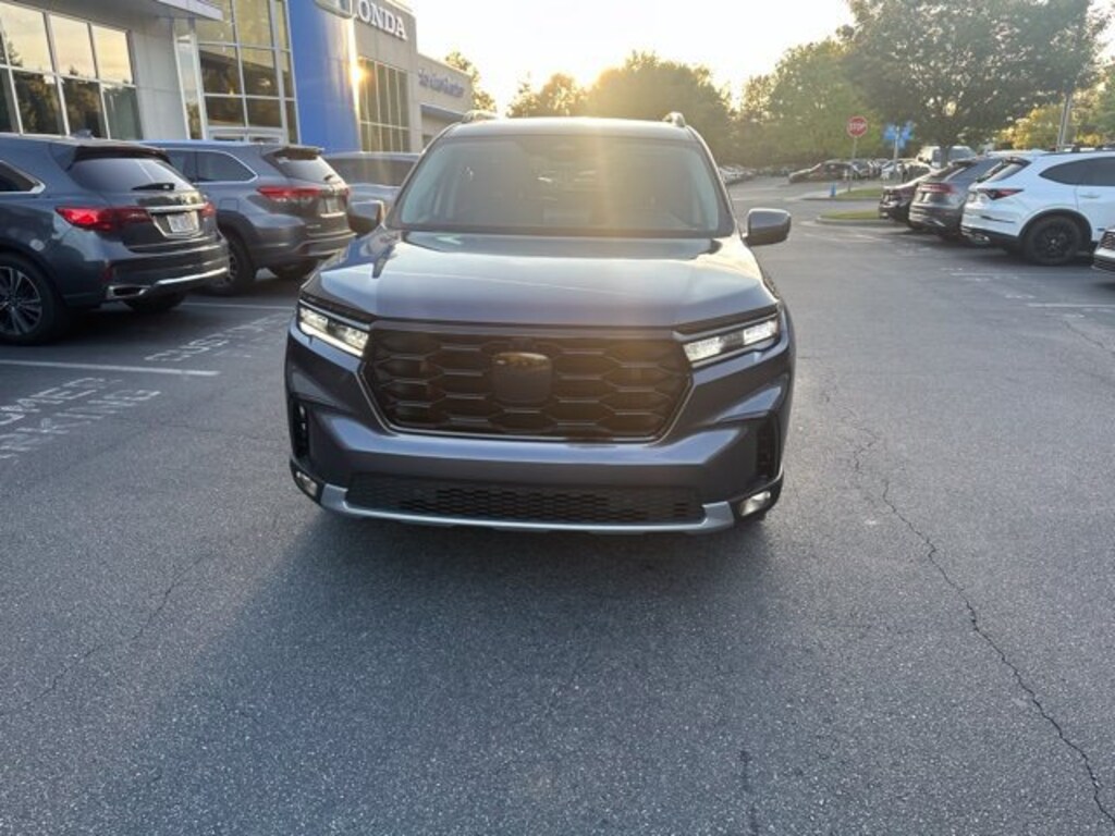 Used 2024 Honda Pilot Elite SUV
