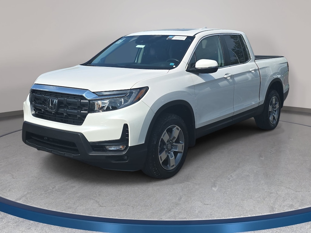 Certified 2025 Honda Ridgeline RTL Truck Crew Cab