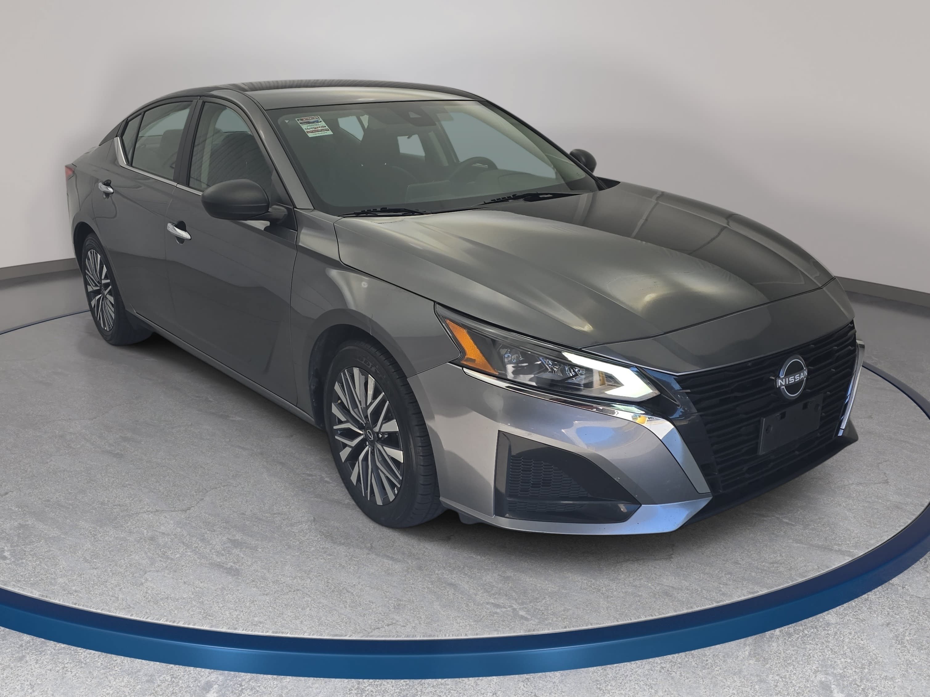 Used 2025 Nissan Altima SV Sedan