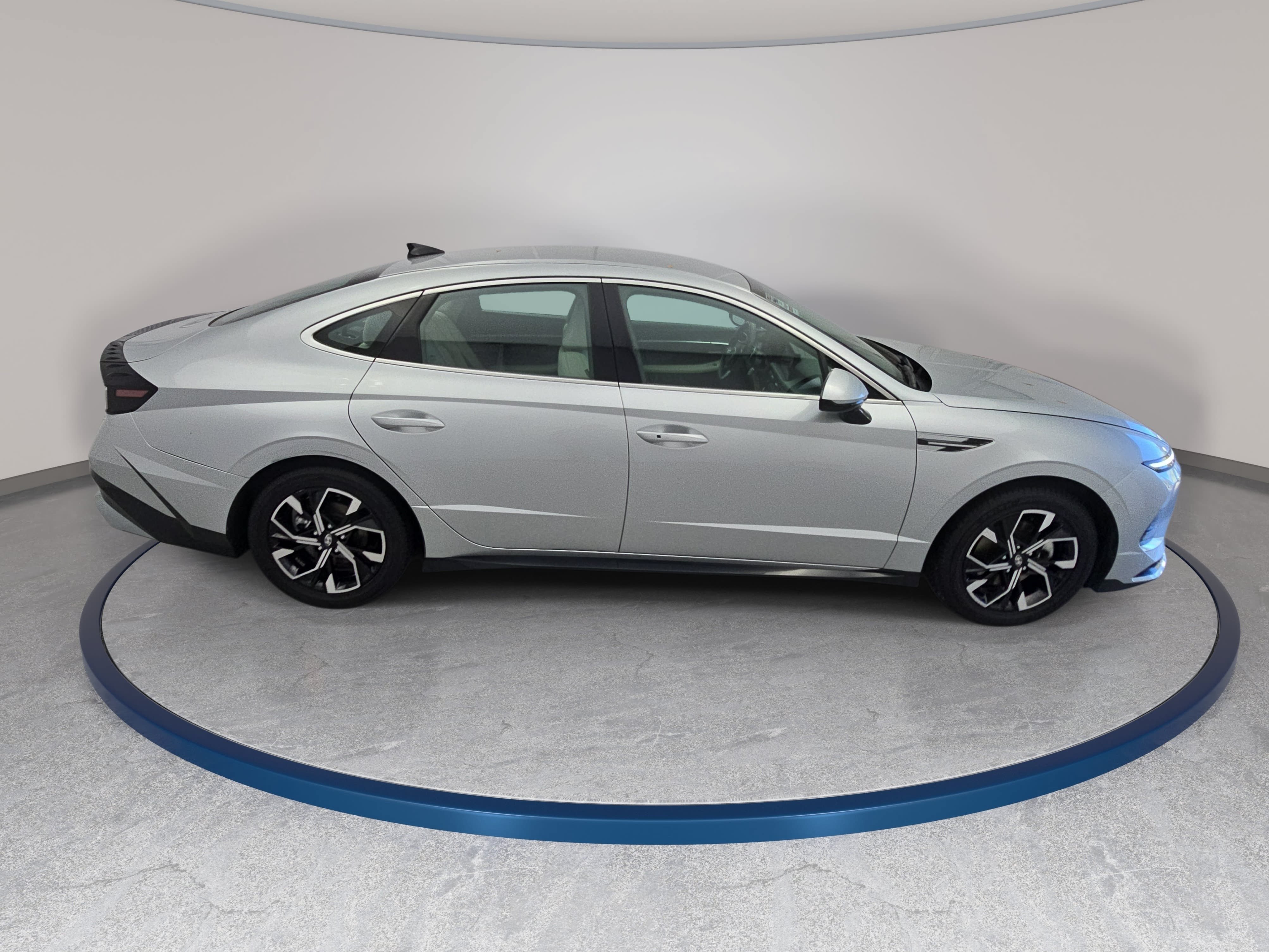 Used 2024 Hyundai Sonata SEL Sedan