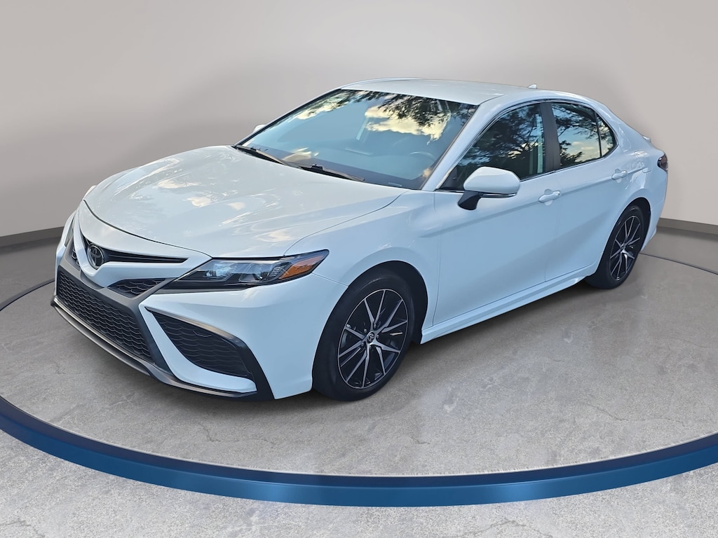 Used 2024 Toyota Camry SE Sedan