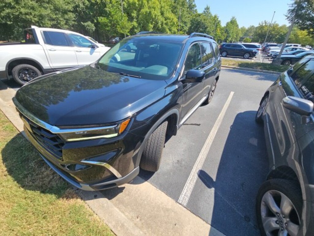 Used 2024 Honda Pilot Touring SUV