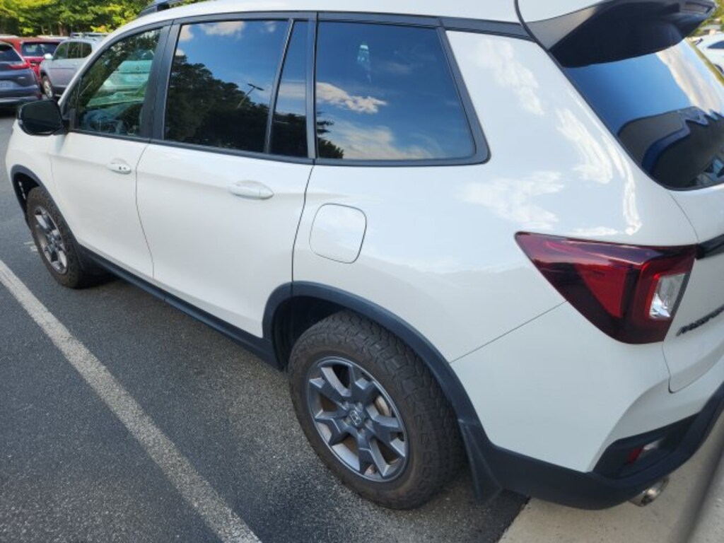 Used 2024 Honda Passport TrailSport SUV