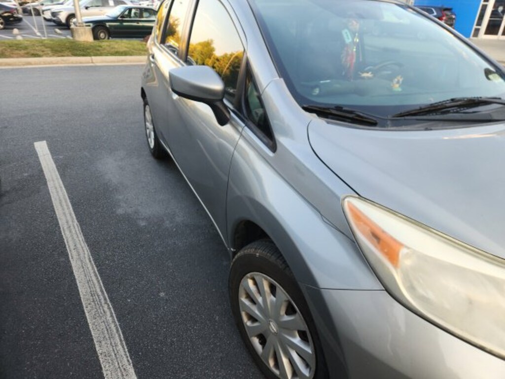 Used 2015 Nissan Versa Note SV Hatchback