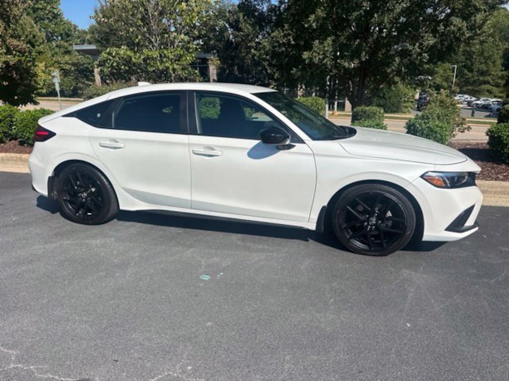 Used 2024 Honda Civic Sport Hatchback