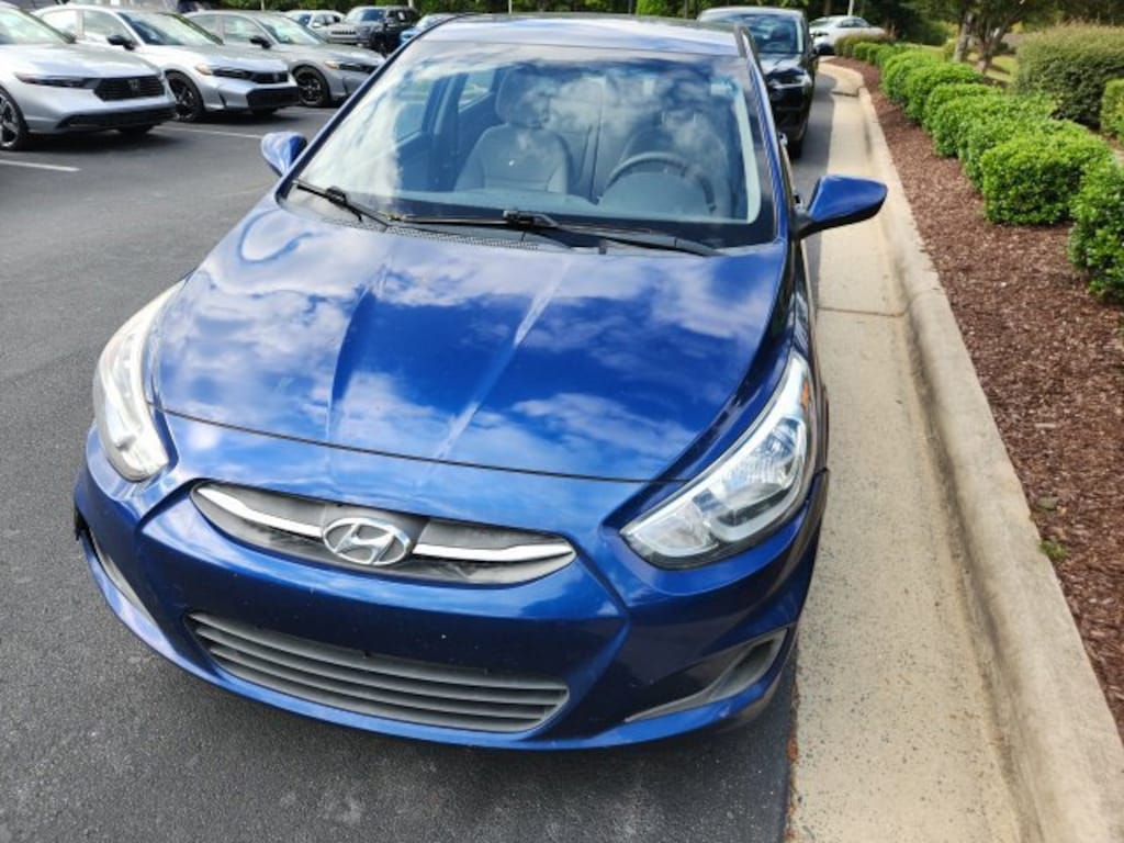 Used 2016 Hyundai Accent SE Sedan