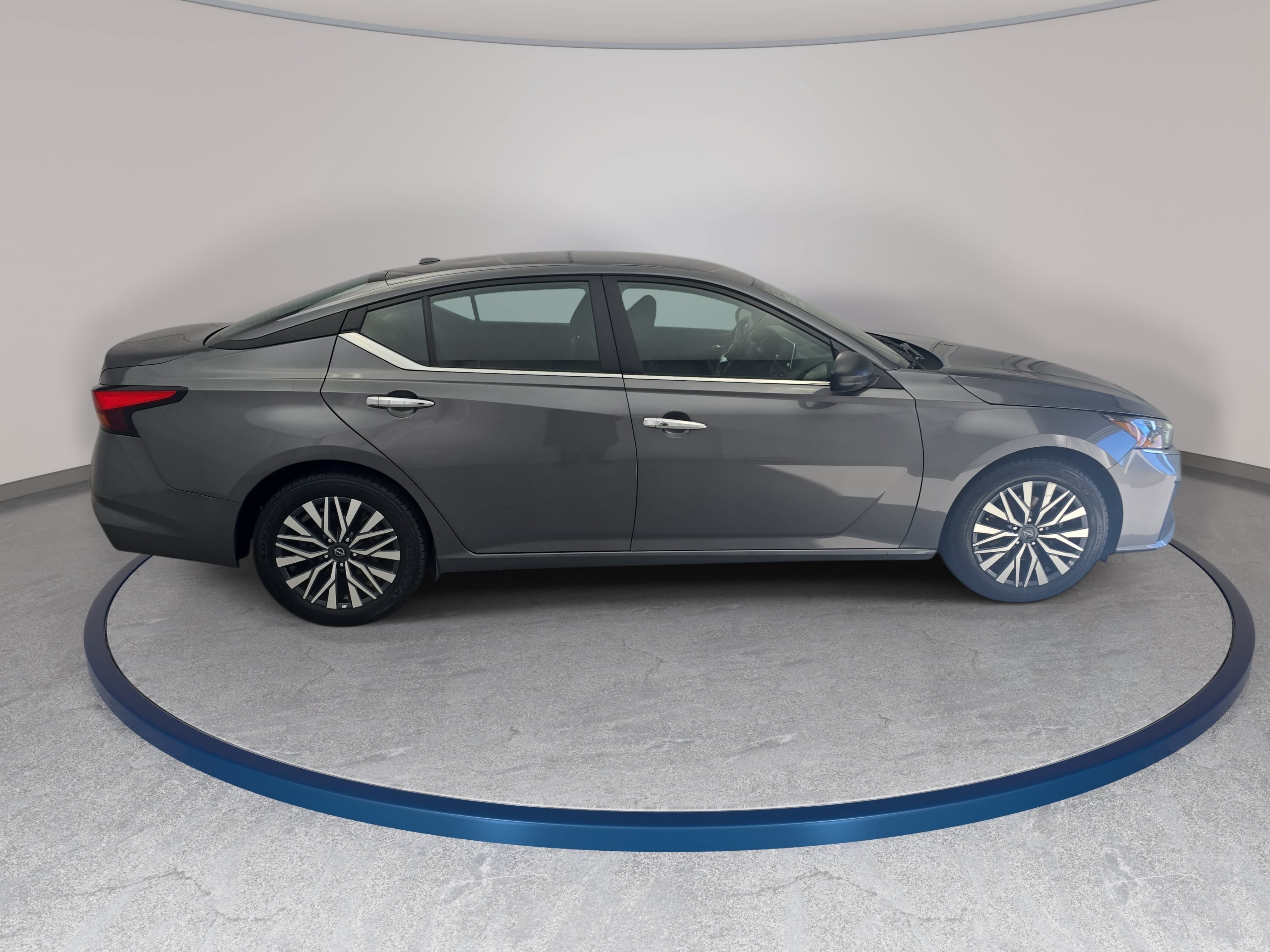 Used 2025 Nissan Altima SV Sedan