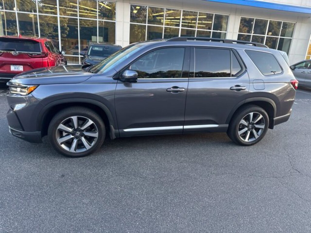 Used 2024 Honda Pilot Elite SUV