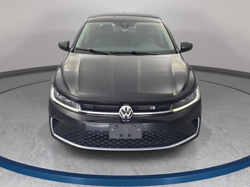 Used 2025 Volkswagen Jetta SE SE Auto