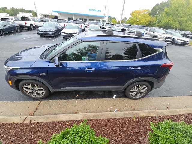 Used 2021 Kia Seltos EX SUV