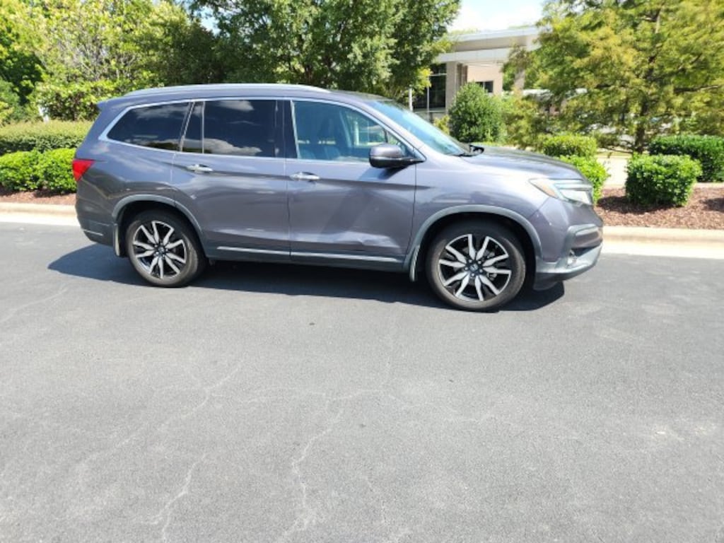 New 2020 Honda Pilot Touring 7 Passenger FWD SUV