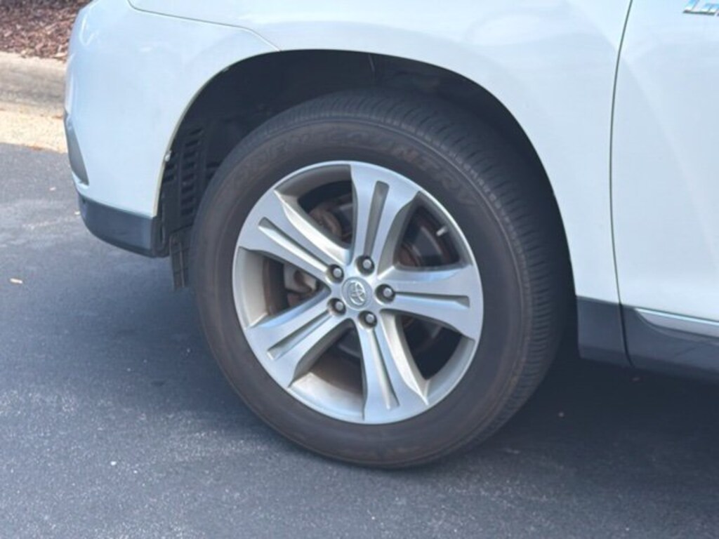 Used 2011 Toyota Highlander Limited SUV