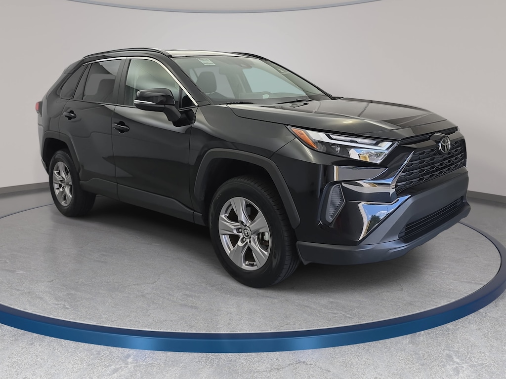 Used 2025 Toyota RAV4 XLE SUV