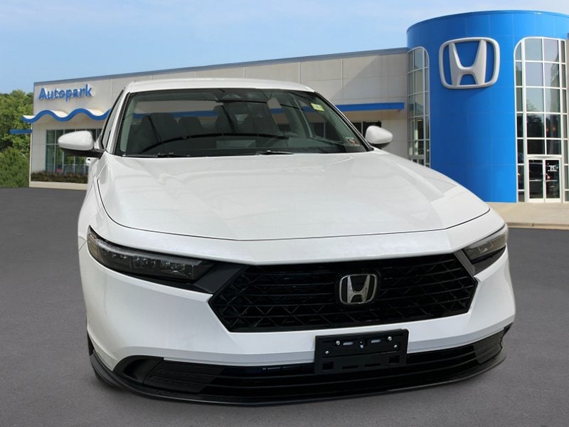 2025 Honda Accord LX - Photo 9