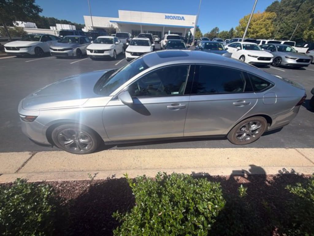 Used 2026 Honda Accord Hybrid EX-L Sedan