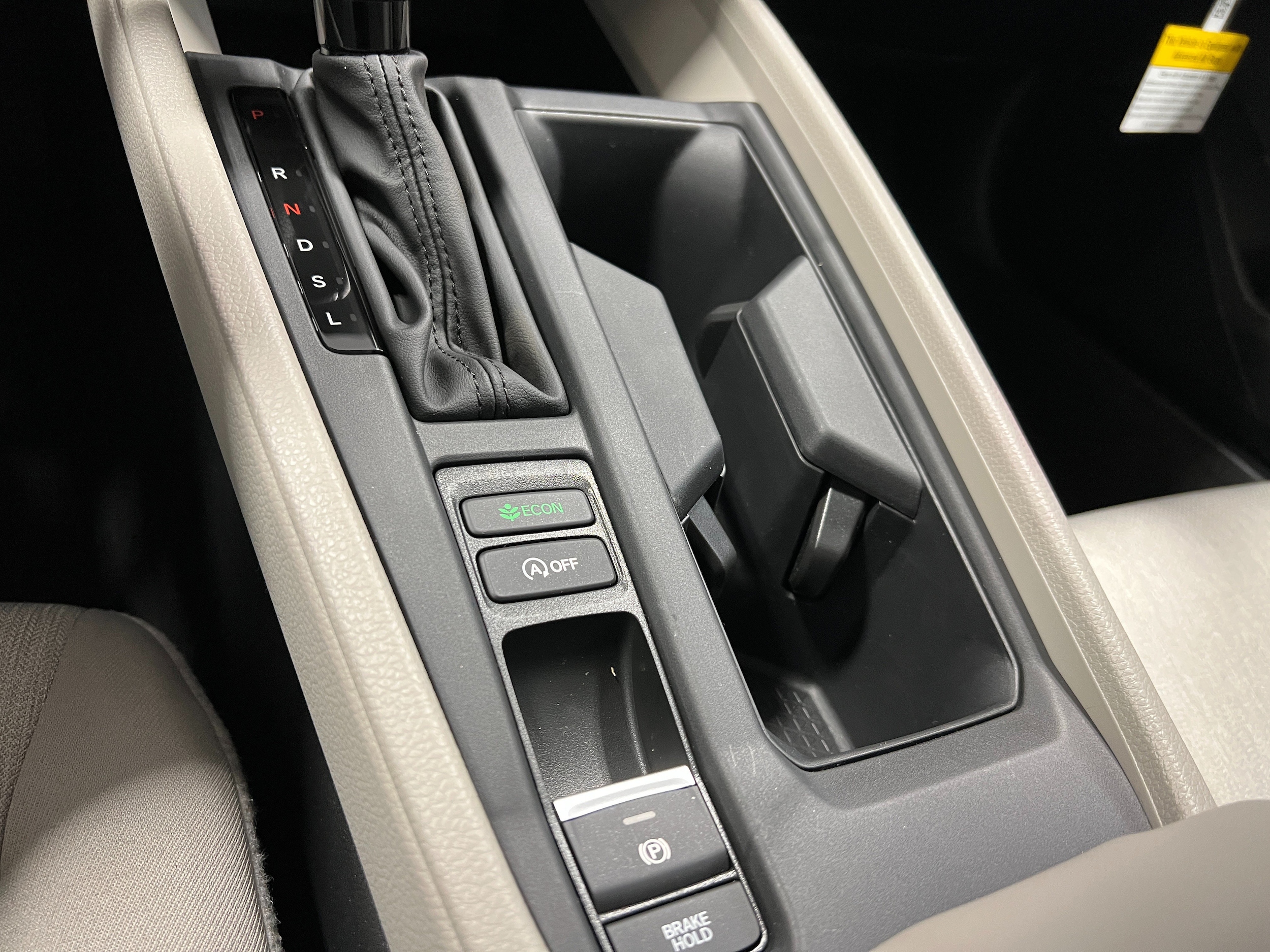 2025 Honda Accord LX - Photo 18
