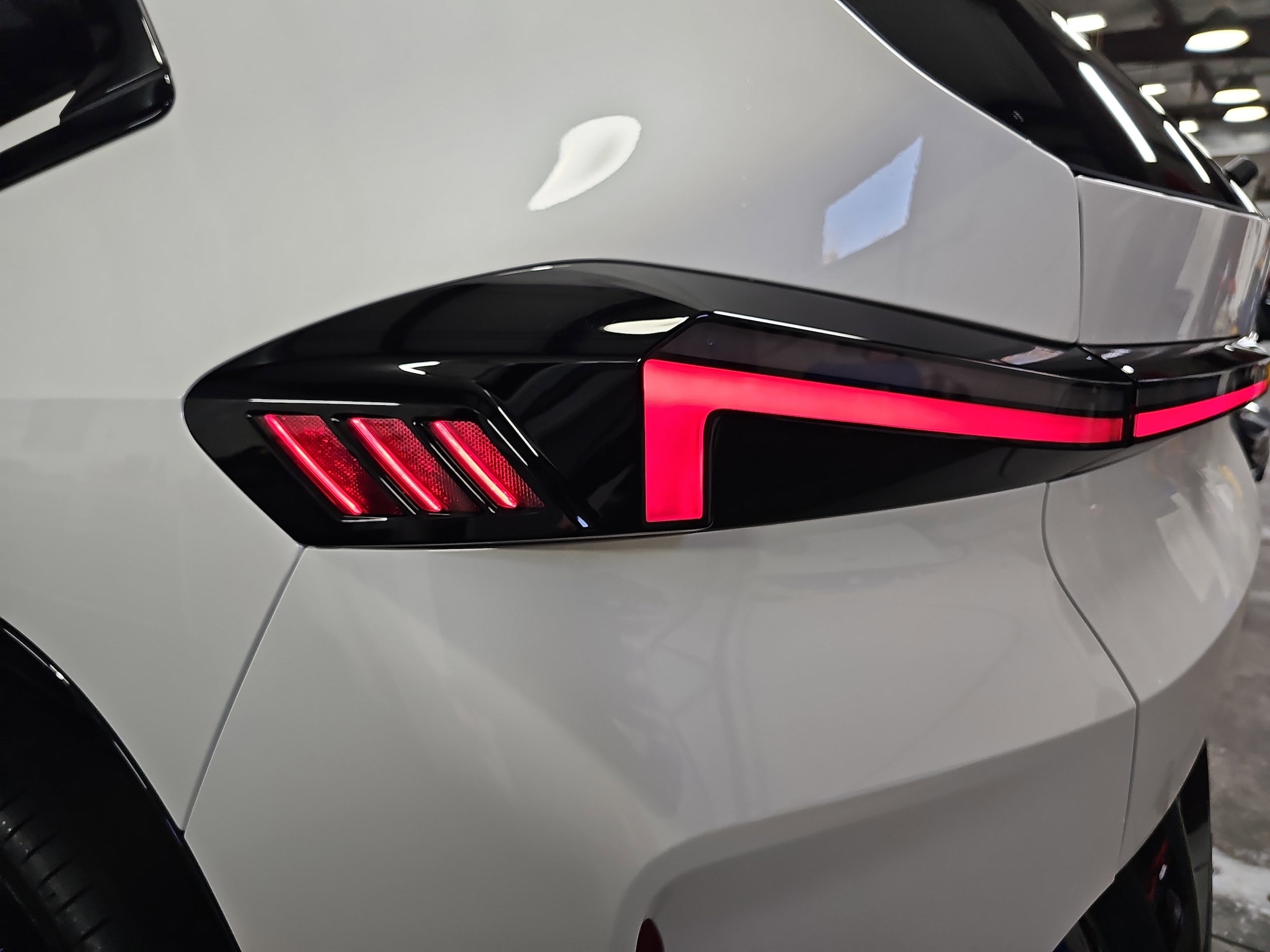 2026 BMW XM Base - Photo 35