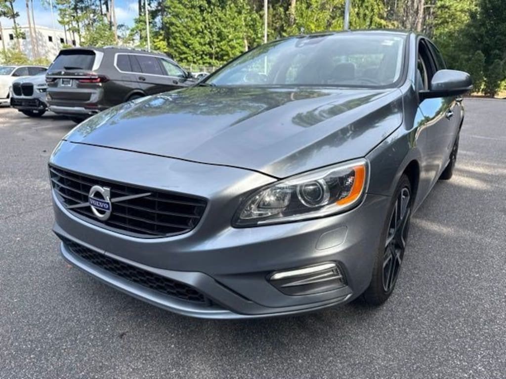 Used 2018 Volvo S60 T5 FWD Dynamic Sedan