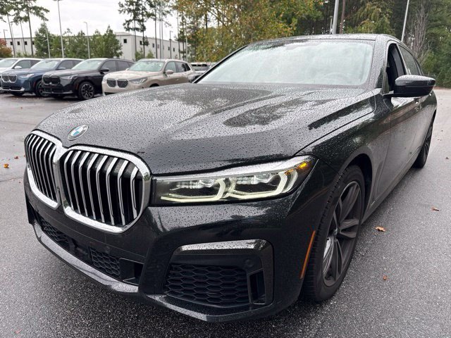  BMW 750i