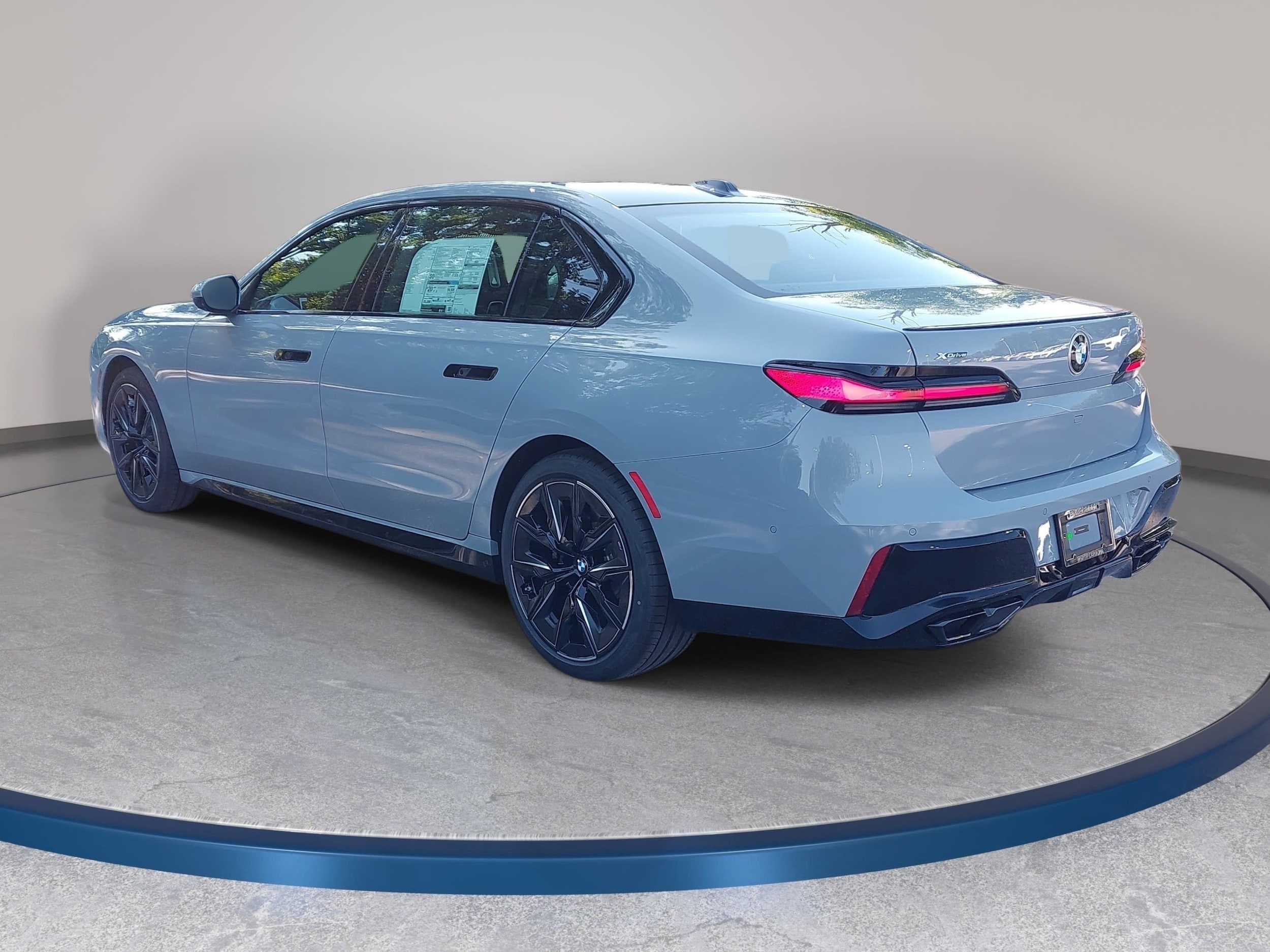 2025 BMW 7 Series 760i - Photo 7