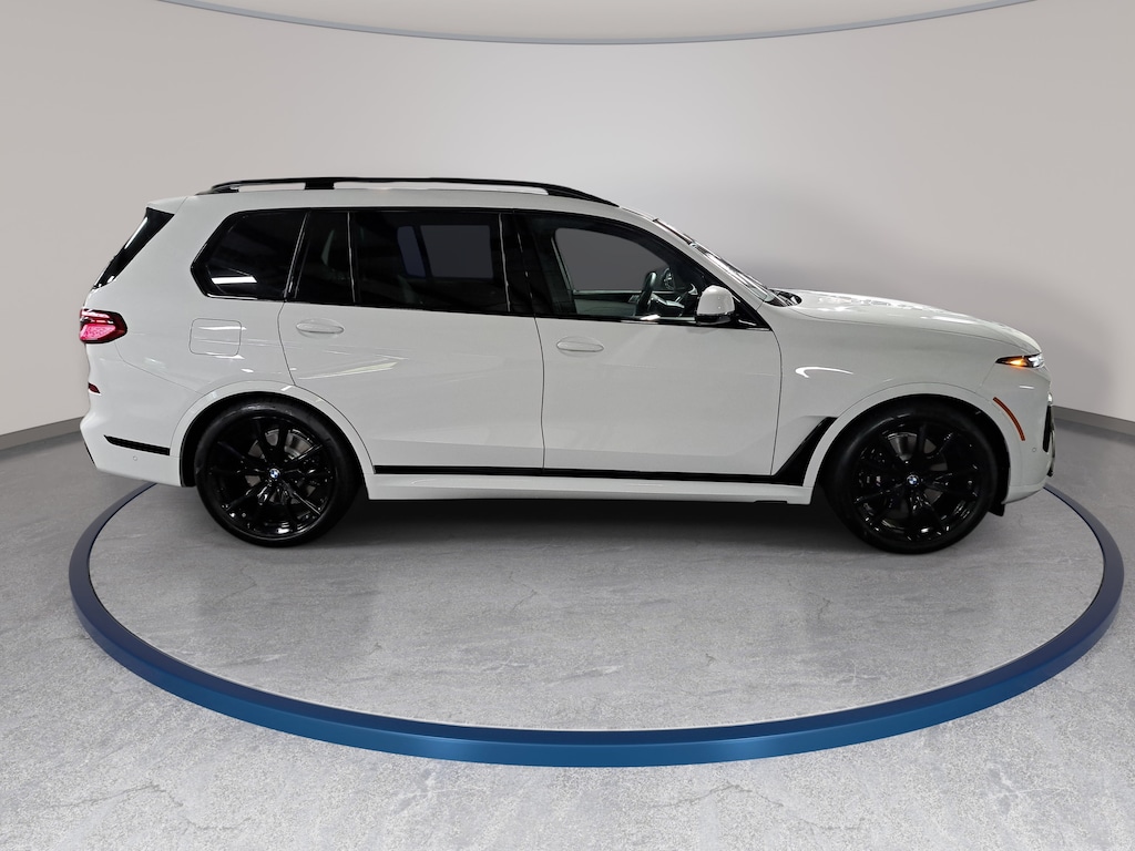 New 2027 BMW X7 xDrive40i SUV