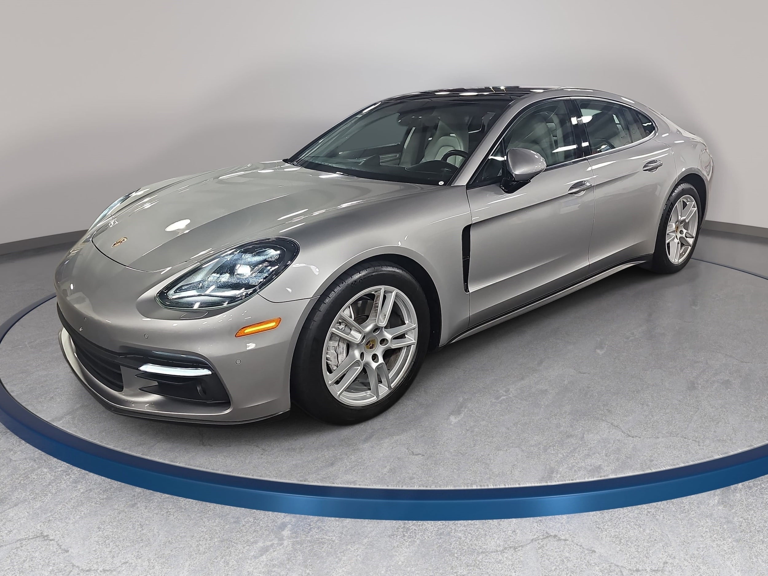 2018 Porsche Panamera