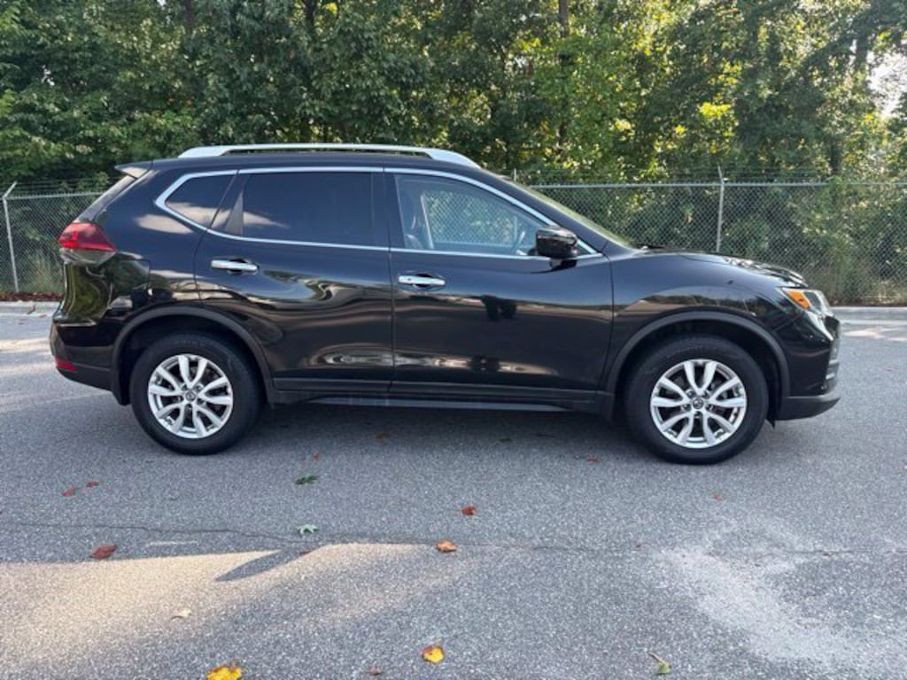 Used 2019 Nissan Rogue SV SUV