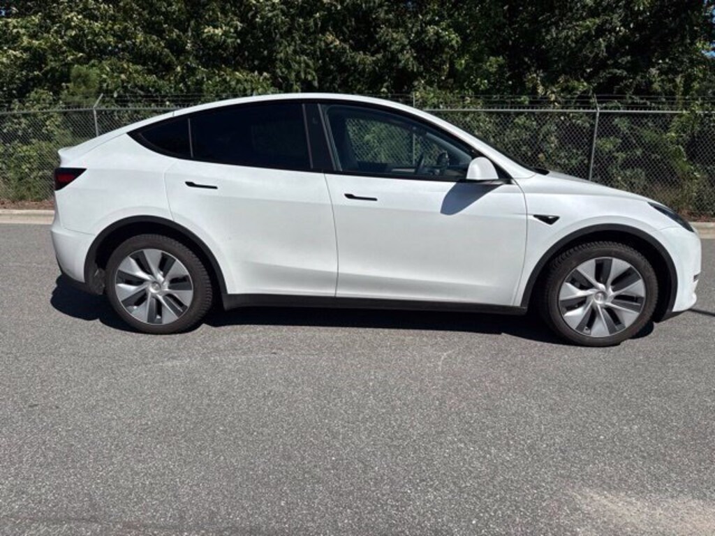 Used 2023 Tesla Model Y Long Range SUV