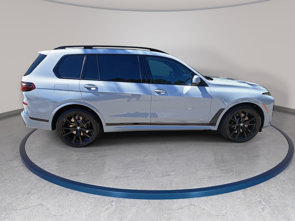 New 2027 BMW X7 xDrive40i SUV