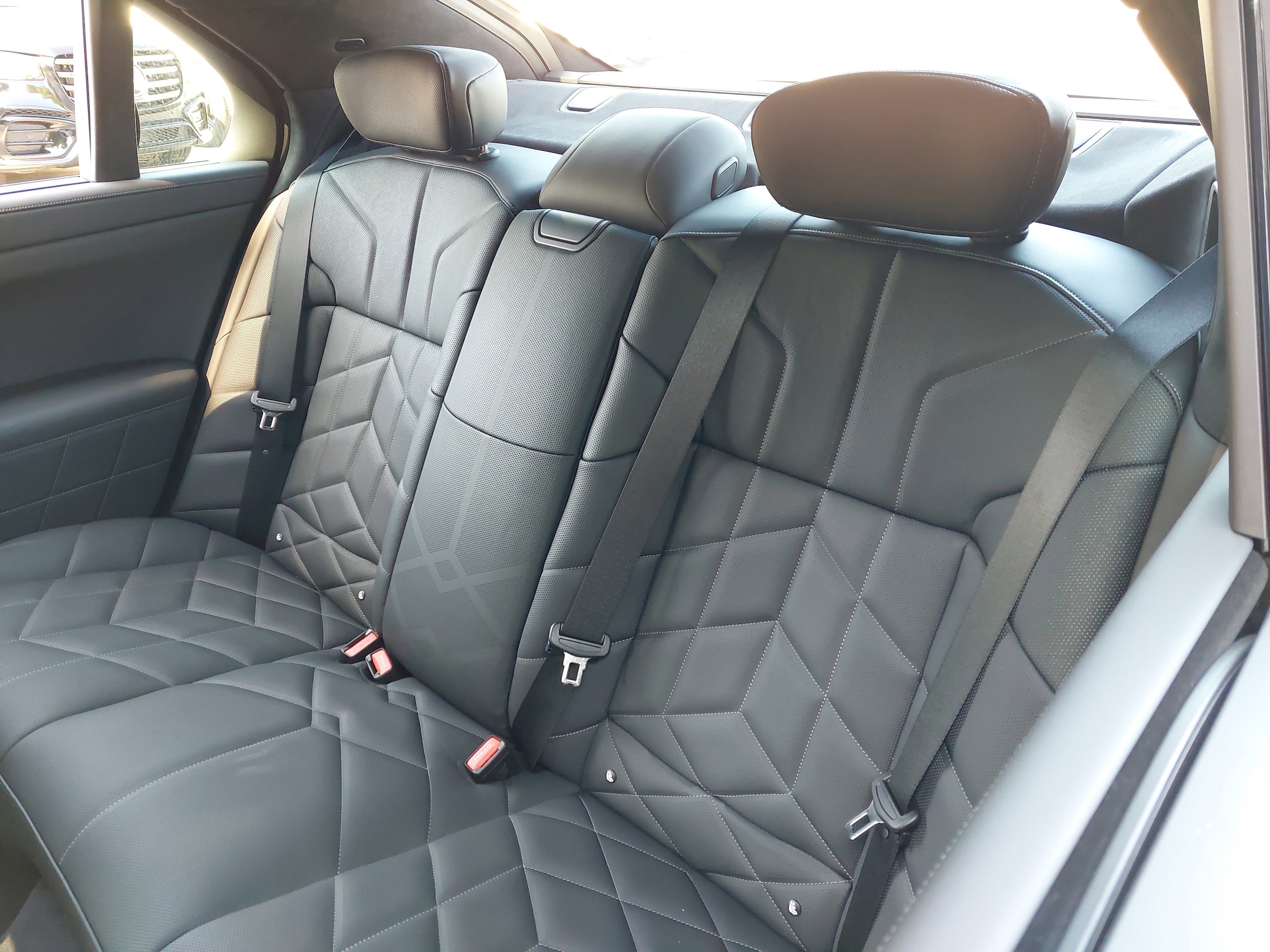 2025 BMW 7 Series 760i - Photo 15