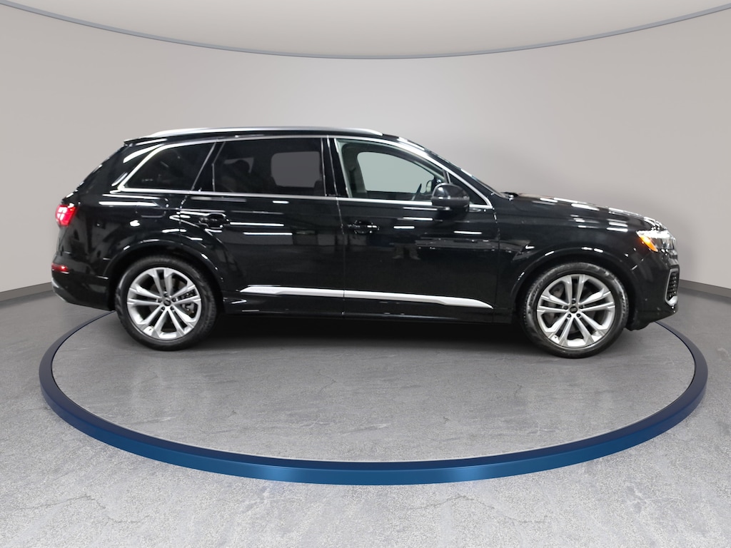 Used 2025 Audi Q7 55 Premium SUV