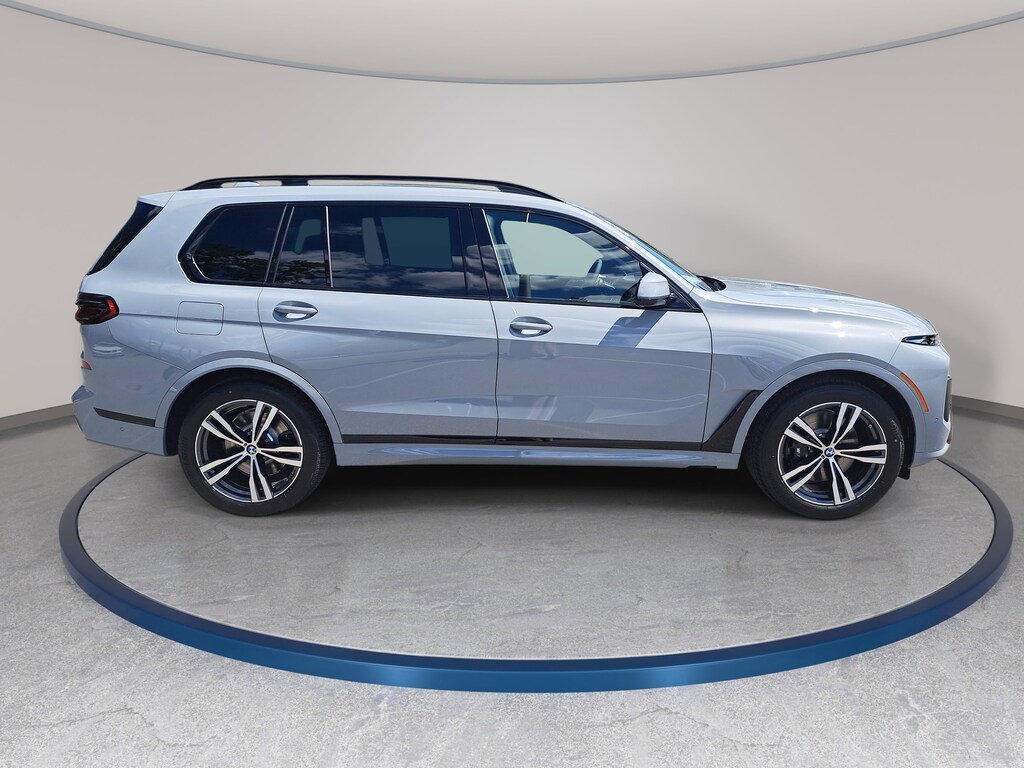 New 2027 BMW X7 xDrive40i SUV