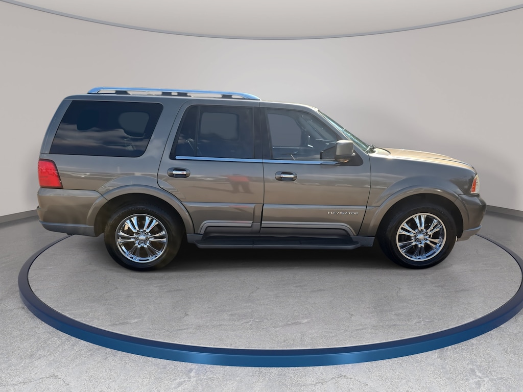 Used 2003 Lincoln Navigator Luxury