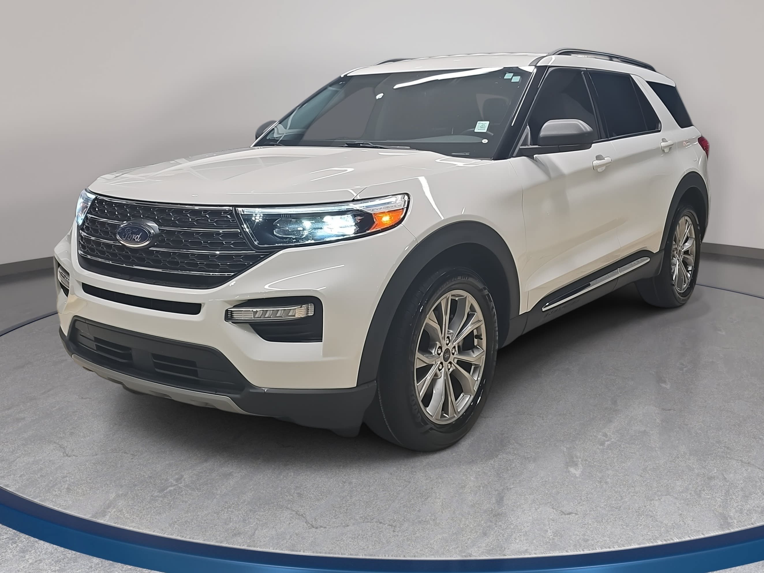 Used 2023 Ford Explorer XLT