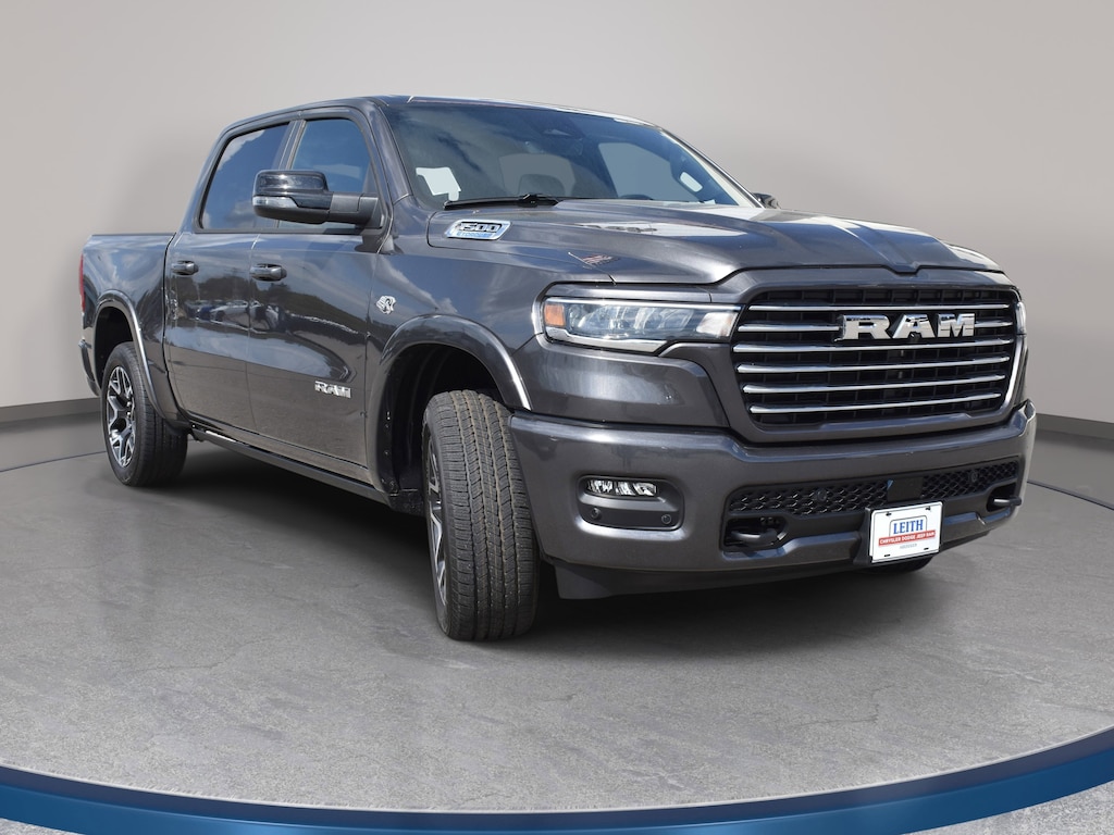 New 2026 Ram 1500 LARAMIE CREW CAB 4X4 5'7 BOX Pickup