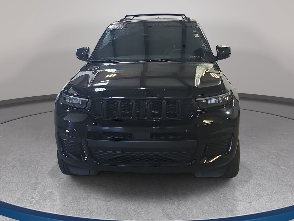 Used 2025 Jeep Grand Cherokee L Laredo SUV