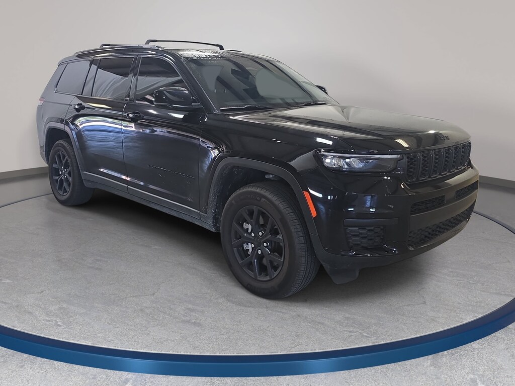 Used 2025 Jeep Grand Cherokee L Laredo SUV