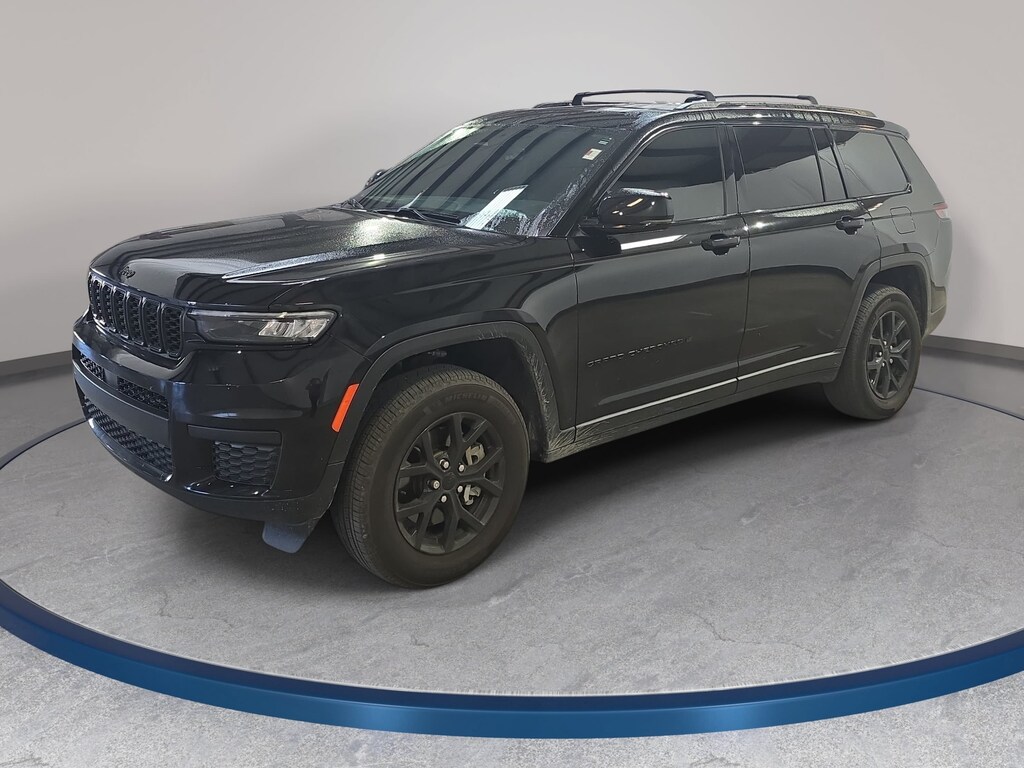 Used 2025 Jeep Grand Cherokee L Laredo SUV