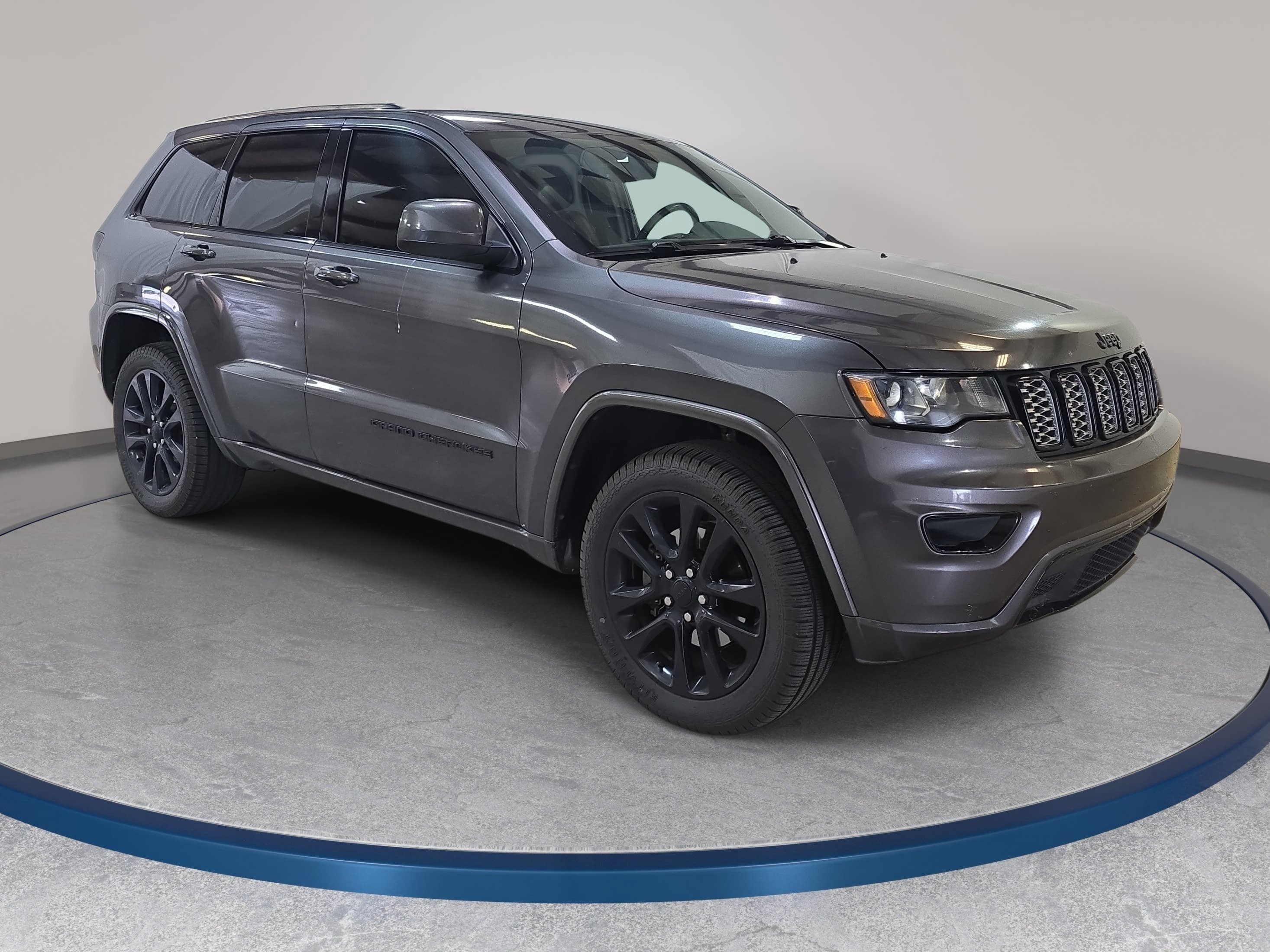 Used 2017 Jeep Grand Cherokee Laredo RWD SUV
