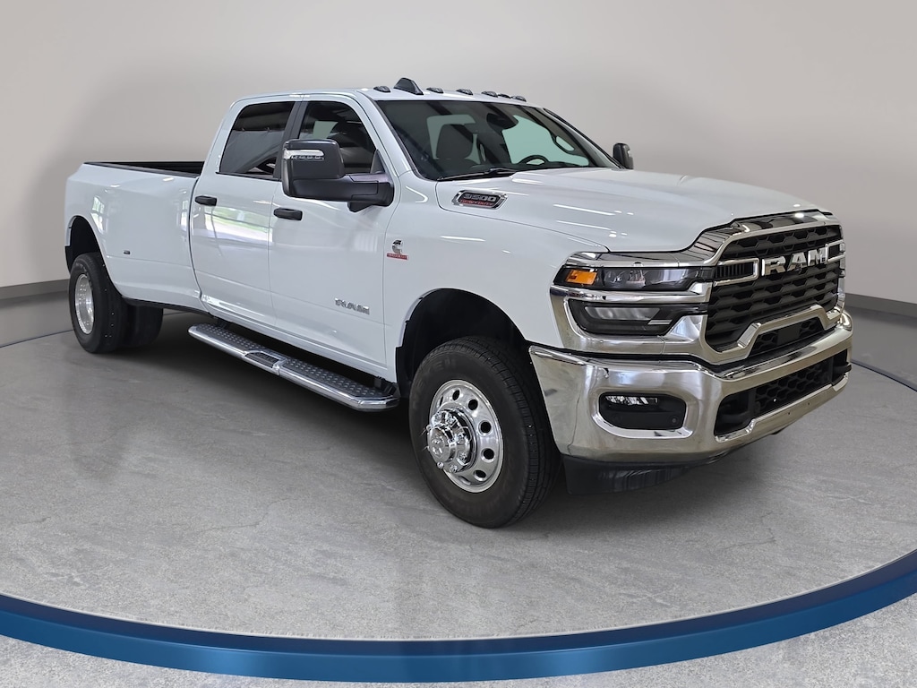New 2026 Ram 3500 BIG HORN CREW CAB 4X4 8' BOX Pickup
