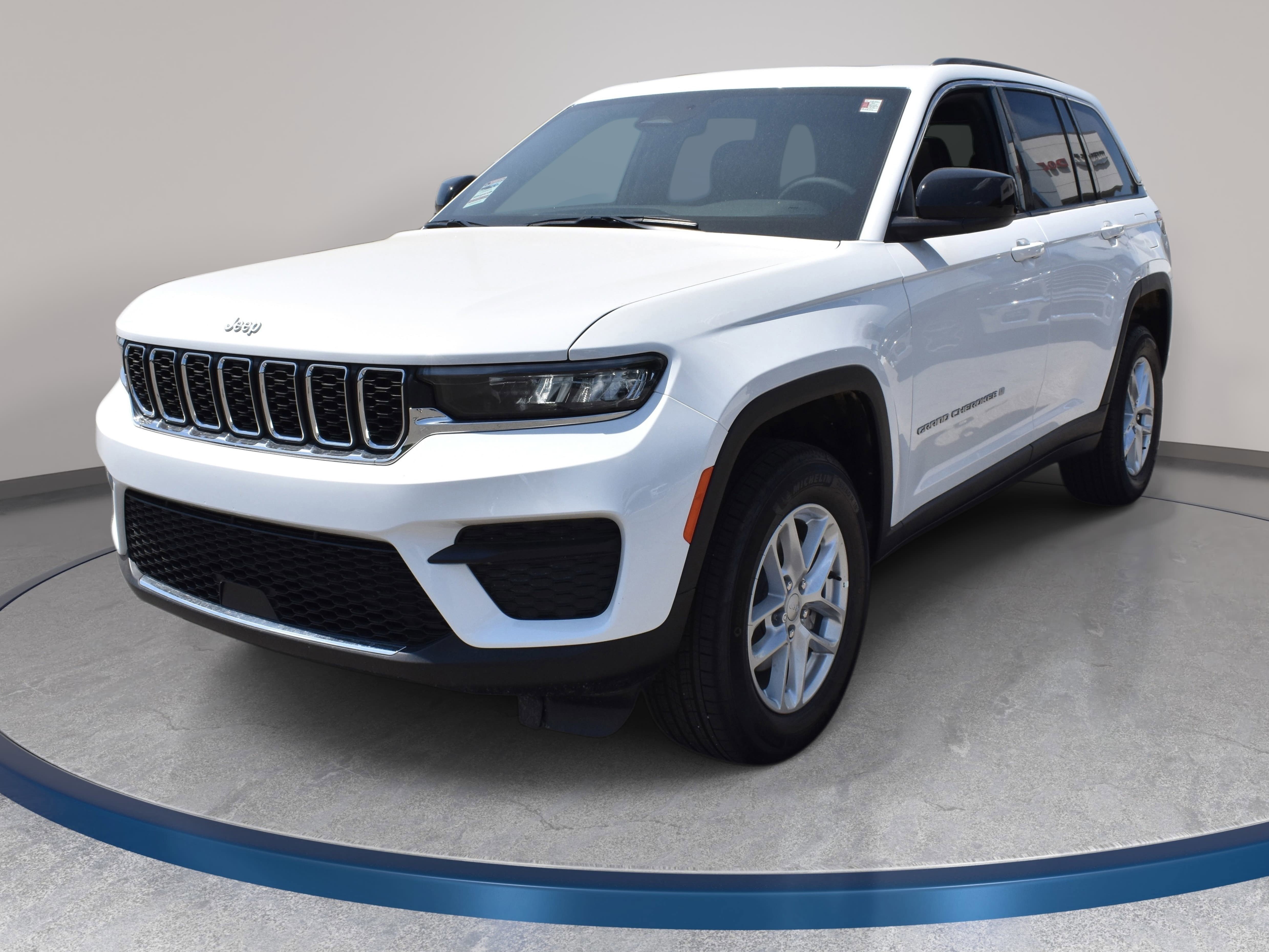 2026 Jeep Grand Cherokee LAREDO X 4X2 Sport Utility