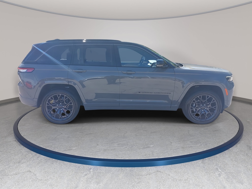 New 2027 Jeep Grand Cherokee SUMMIT 4X4 Sport Utility