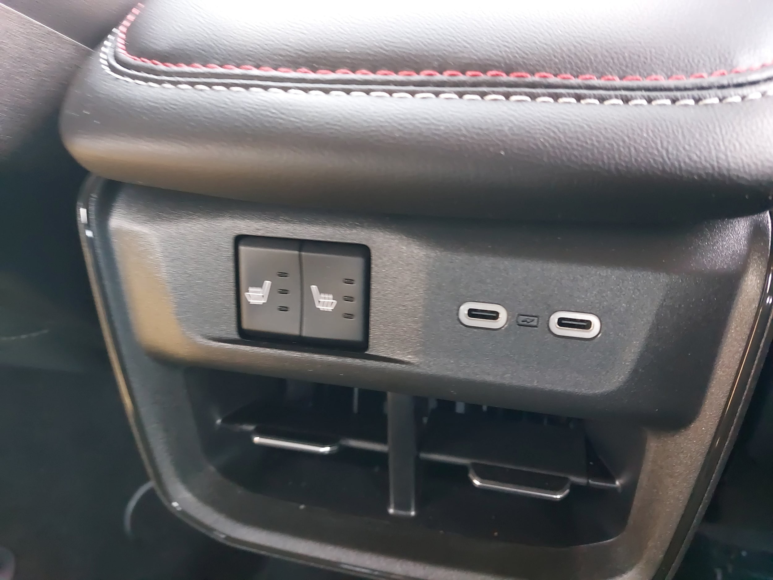 2026 Dodge Charger Scat Pack - Photo 12