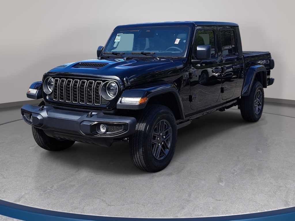 New 2026 Jeep Gladiator SPORT S 4X4 Pickup