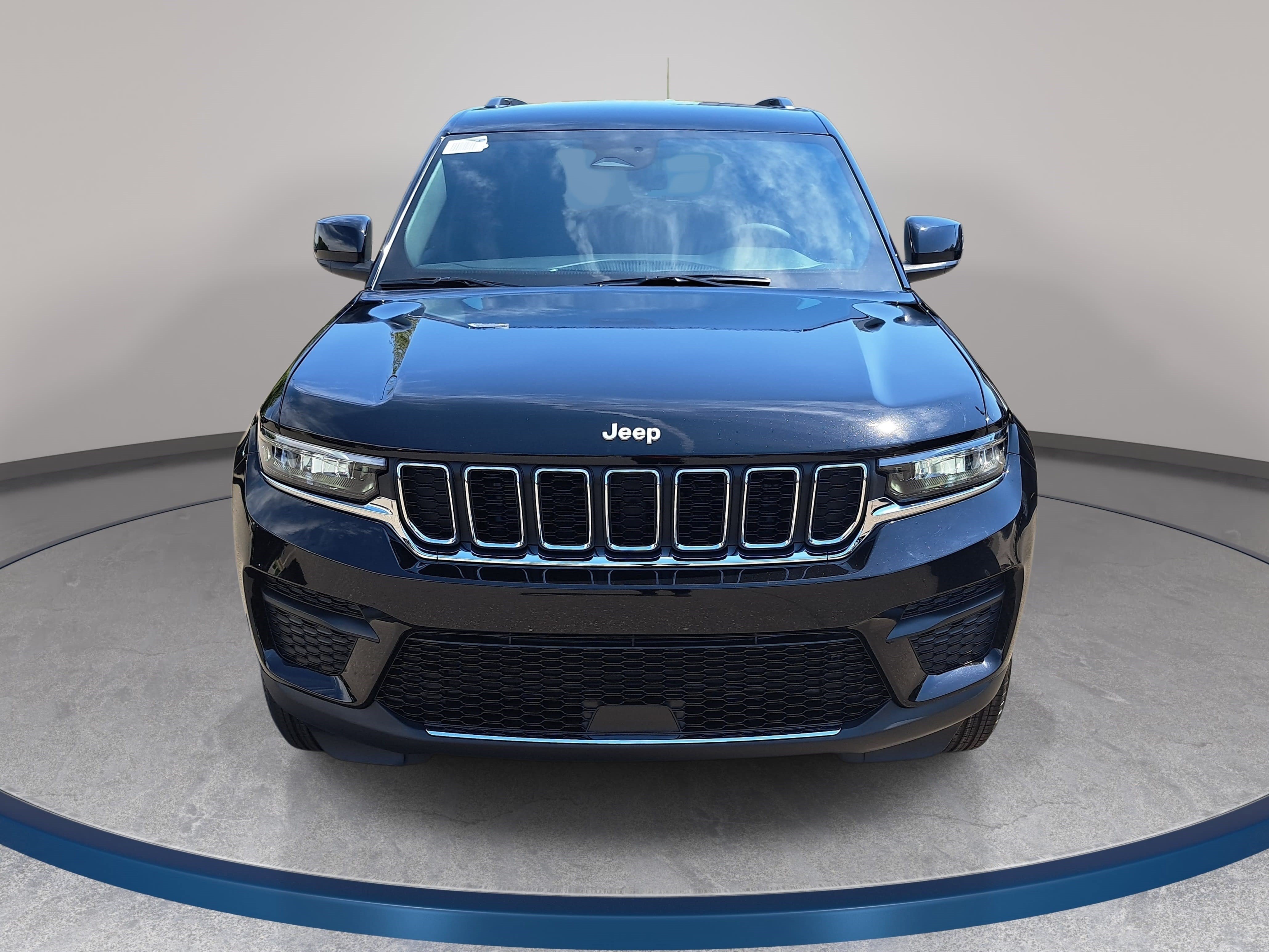 New 2026 Jeep Grand Cherokee LAREDO 4X4 Sport Utility